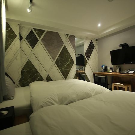 Hotel Blanc In Cheongju Extérieur photo